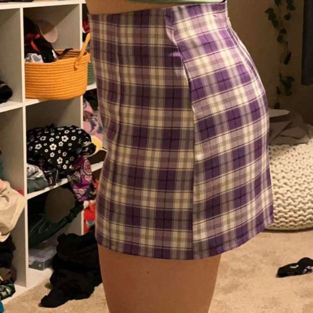 Shein purple plaid y2k minj skirt! size medium!!